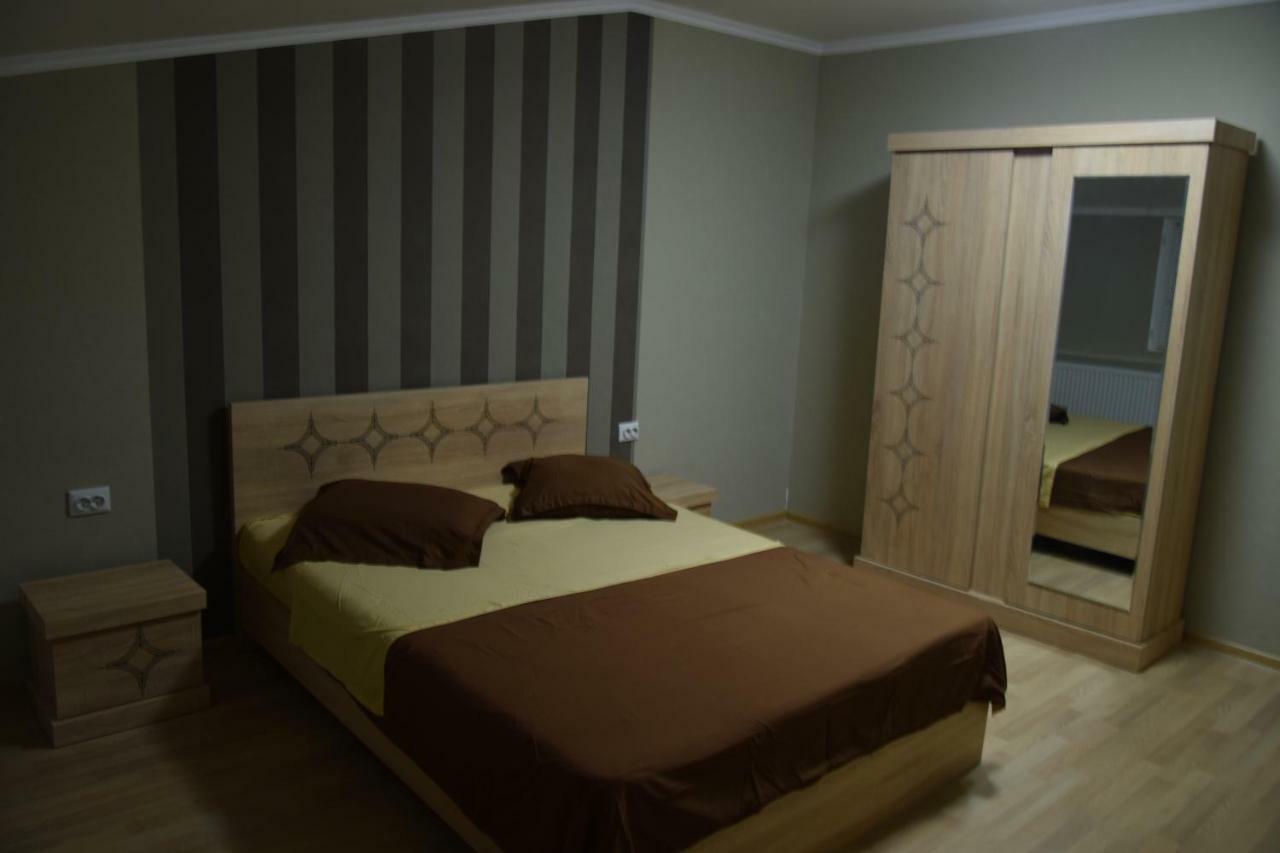 Gogoli Family Hotel Тбилиси Экстерьер фото
