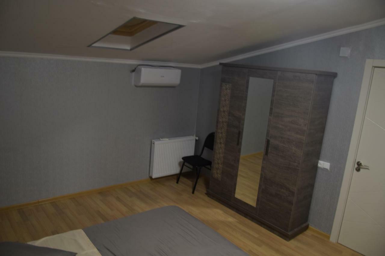 Gogoli Family Hotel Тбилиси Экстерьер фото