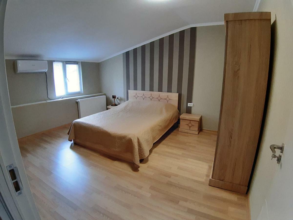 Gogoli Family Hotel Тбилиси Экстерьер фото